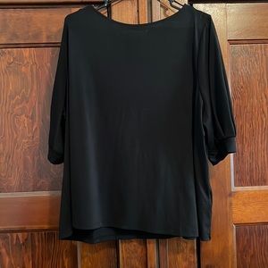 H&M Black XXL top with slight puff short sleeves great condition